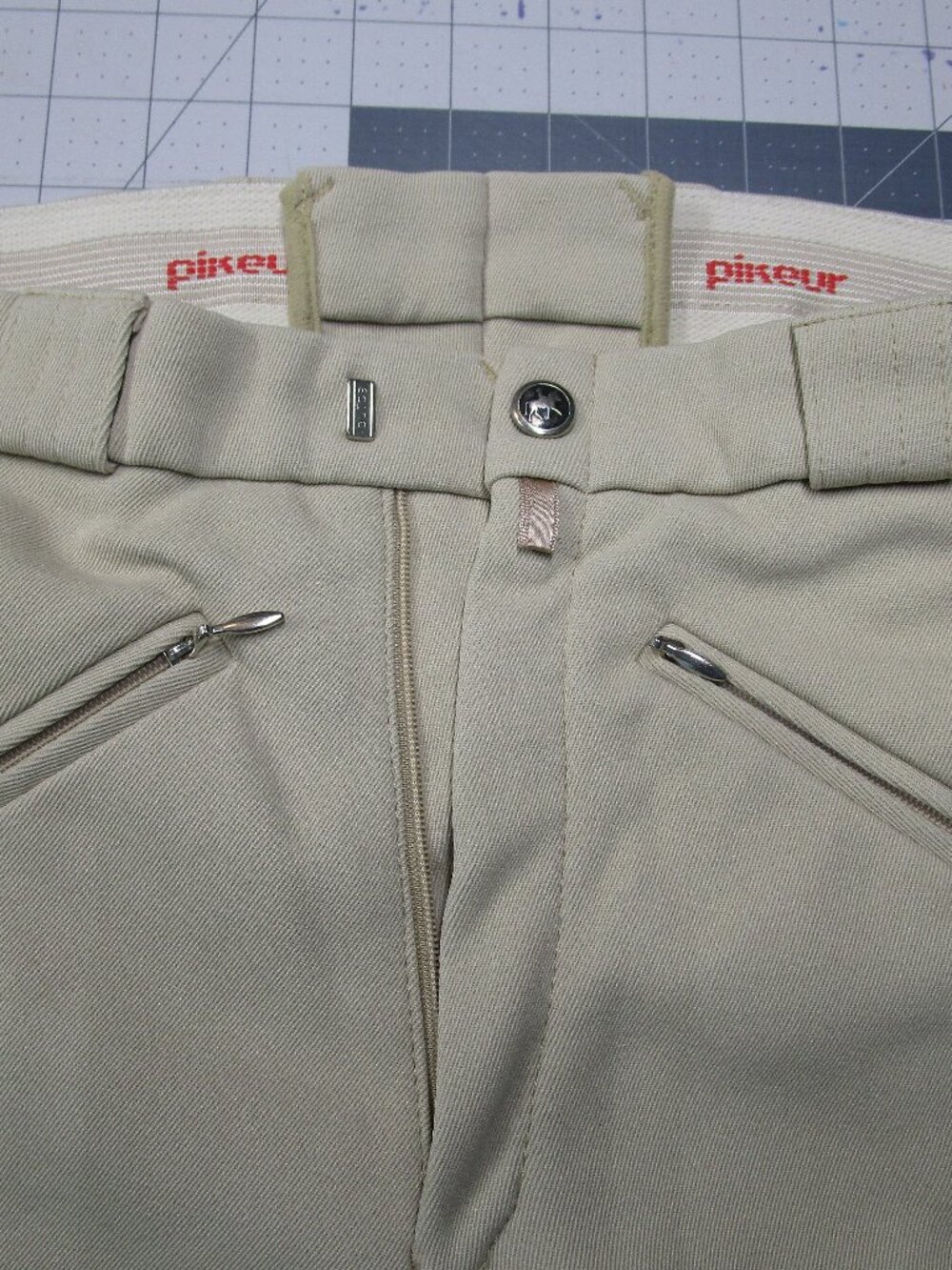 Men's Vintage Khaki Pikeur Breeches, knee patch, small